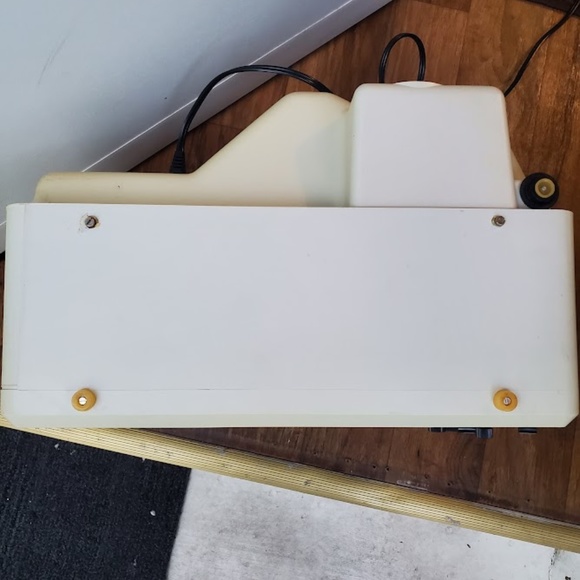 Eumig R 2000 Instaprojector Super 8 8mm film projector and screen - Picture 12 of 16